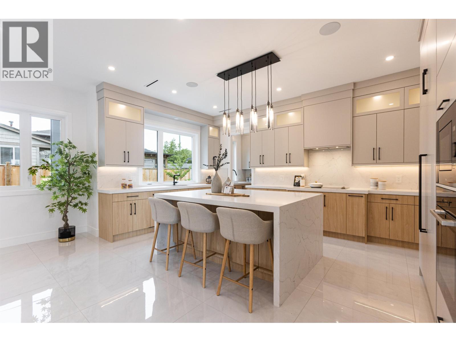 3451 Ullsmore Avenue, Richmond, British Columbia  V7C 1R9 - Photo 8 - R3110408