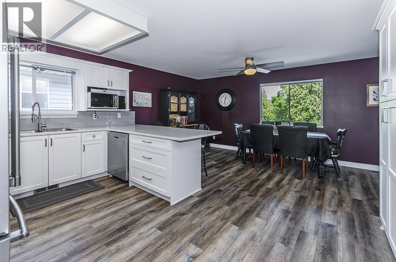 649 Pender Place, Port Coquitlam, British Columbia  V3B 7M2 - Photo 10 - R3110410