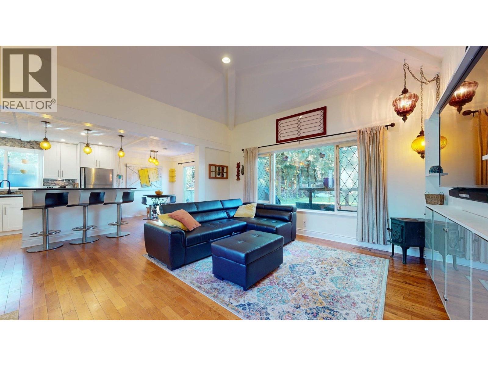 1110 Laramee Road, Squamish, British Columbia  V0N 1H0 - Photo 5 - R3110429