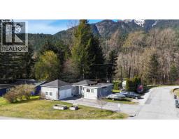 1110 LARAMEE ROAD, Squamish, British Columbia