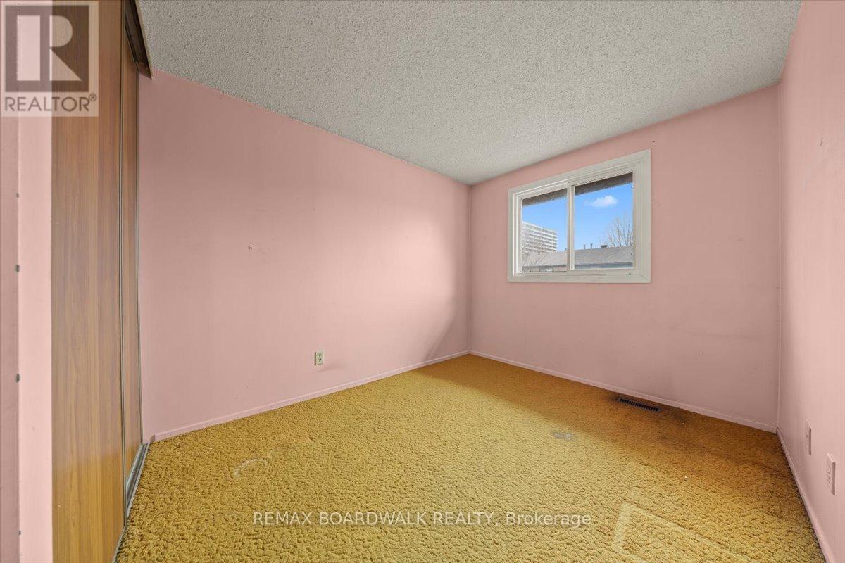 1456 Murdock Gate, Ottawa, Ontario  K1J 8R5 - Photo 16 - X12991974