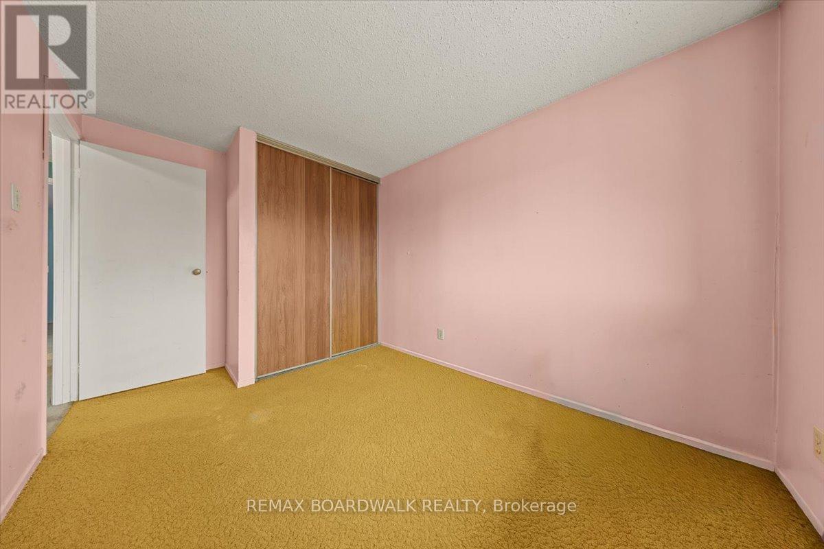 1456 Murdock Gate, Ottawa, Ontario  K1J 8R5 - Photo 17 - X12991974