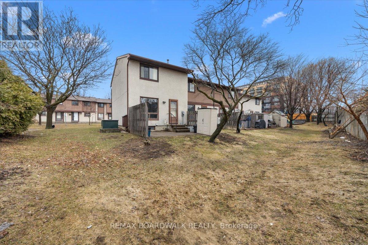 1456 Murdock Gate, Ottawa, Ontario  K1J 8R5 - Photo 28 - X12991974