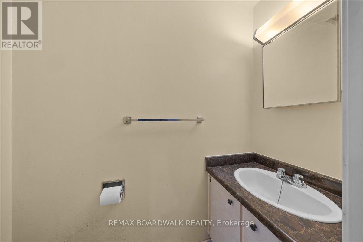 1456 Murdock Gate, Ottawa, Ontario  K1J 8R5 - Photo 31 - X12991974