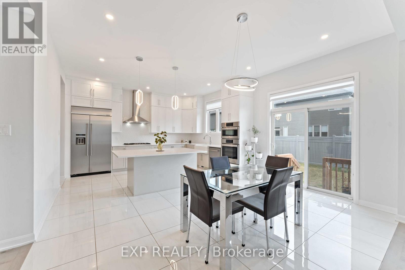 700 Coast Circle, Ottawa, Ontario K4M 0N2 - Photo 5 - X12992000