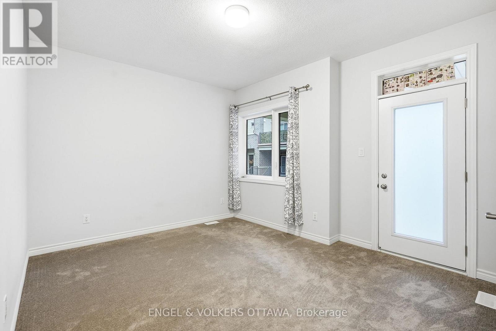 135 Anthracite Private, Ottawa, Ontario  K2J 7C8 - Photo 18 - X12992008