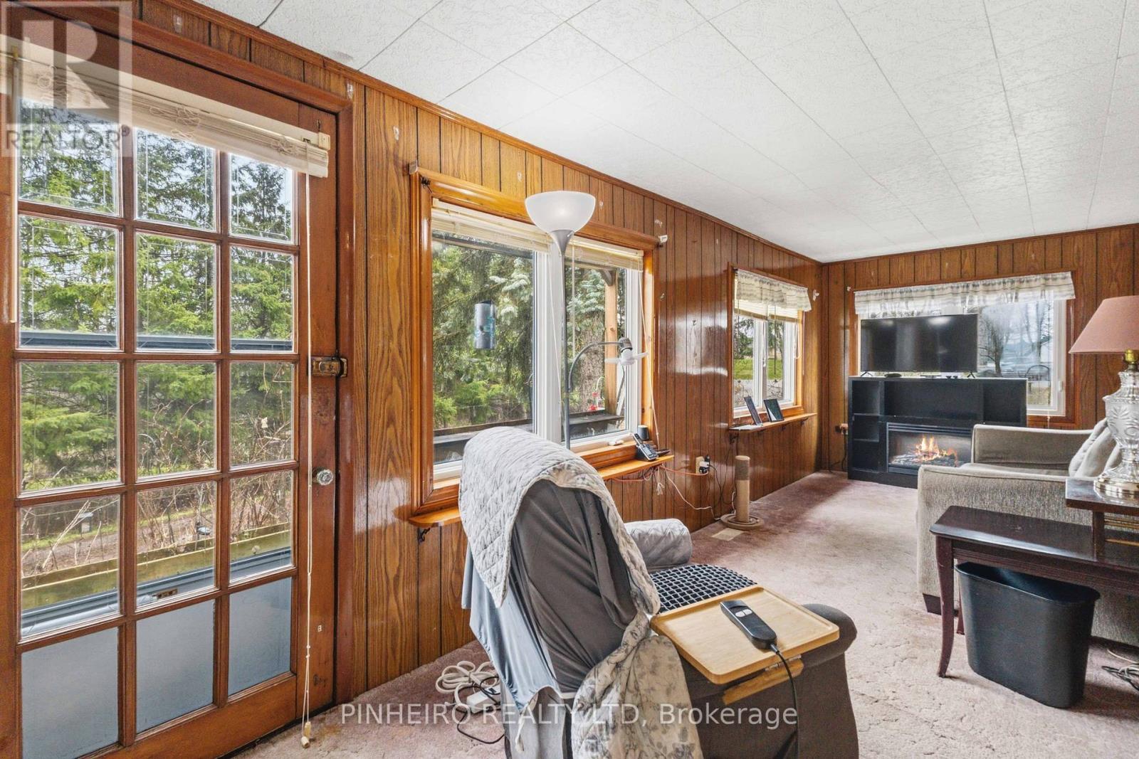 16376 Elginfield Road, Lucan Biddulph, Ontario  N0M 2P0 - Photo 2 - X12991996