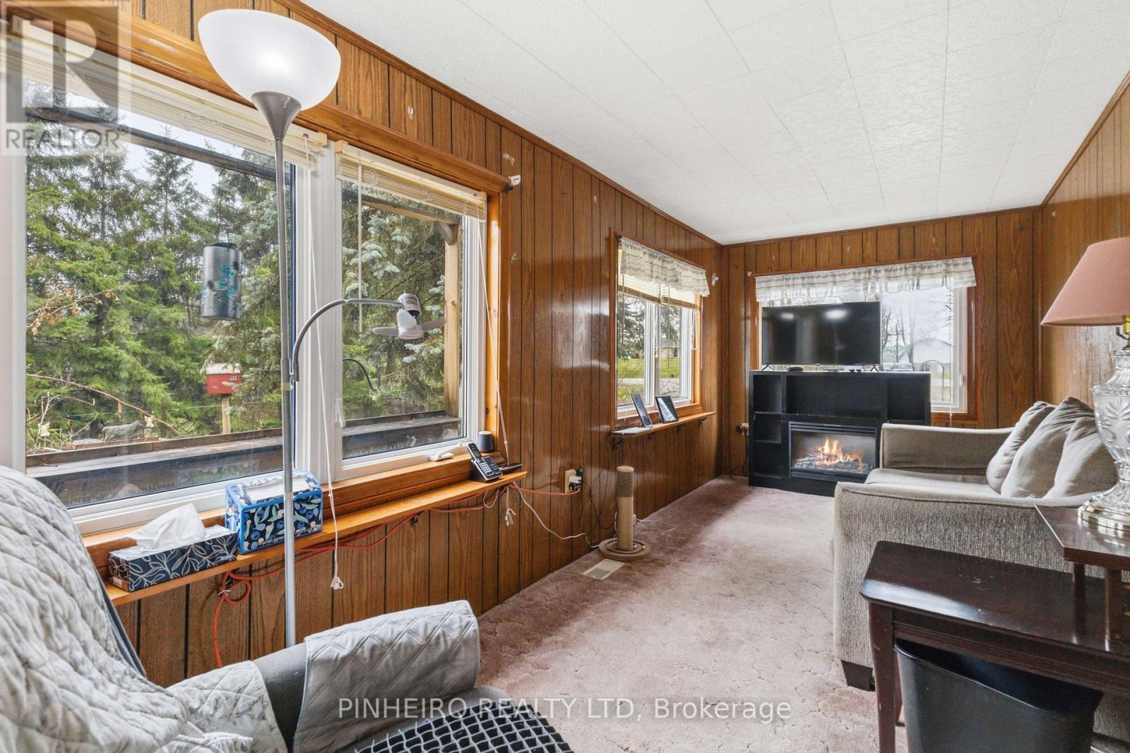 16376 Elginfield Road, Lucan Biddulph, Ontario  N0M 2P0 - Photo 3 - X12991996