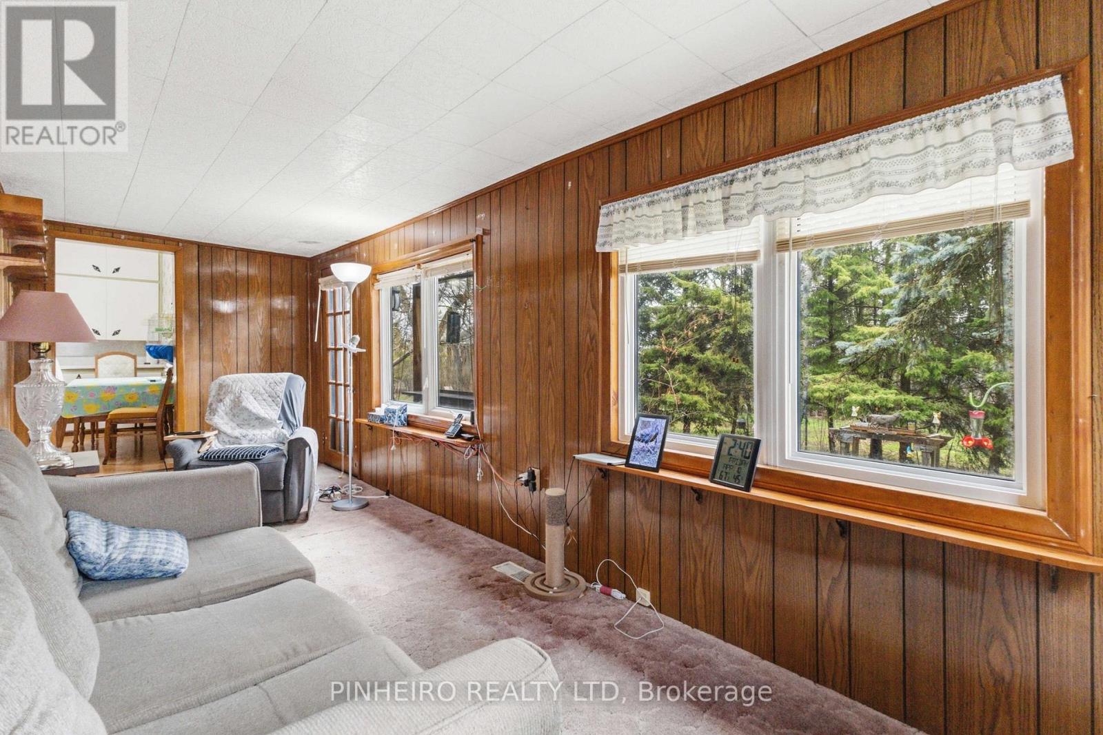 16376 Elginfield Road, Lucan Biddulph, Ontario  N0M 2P0 - Photo 4 - X12991996