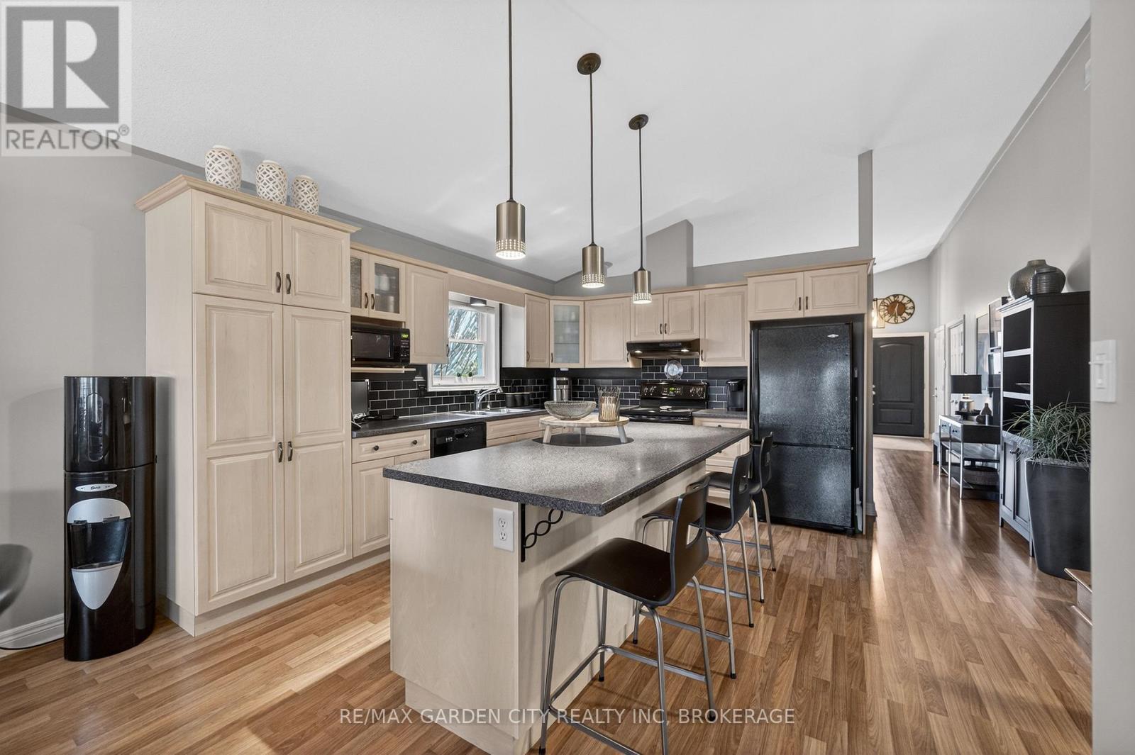 7059 Parkside Road, Niagara Falls, Ontario  L2H 3L6 - Photo 12 - X12962606