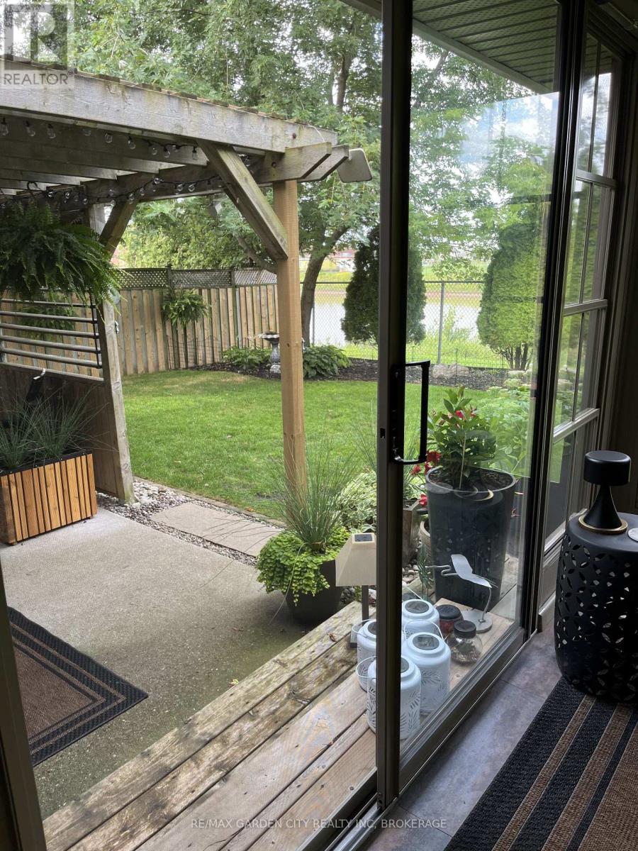 7059 Parkside Road, Niagara Falls, Ontario  L2H 3L6 - Photo 46 - X12962606