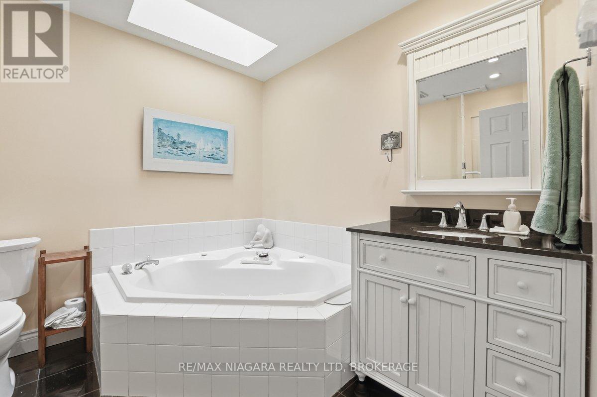 23 - 5 Lakeside Drive W, St. Catharines, Ontario  L2M 1P3 - Photo 21 - X12991390