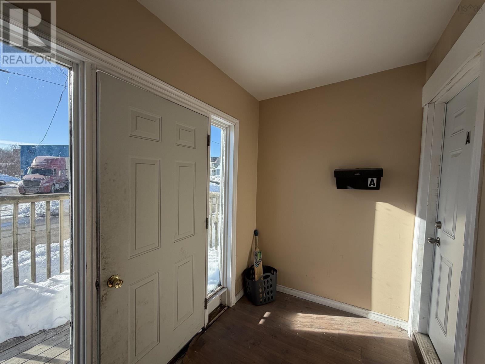 51 Brookland Street, Sydney, Nova Scotia  B1P 5B1 - Photo 7 - 202602351