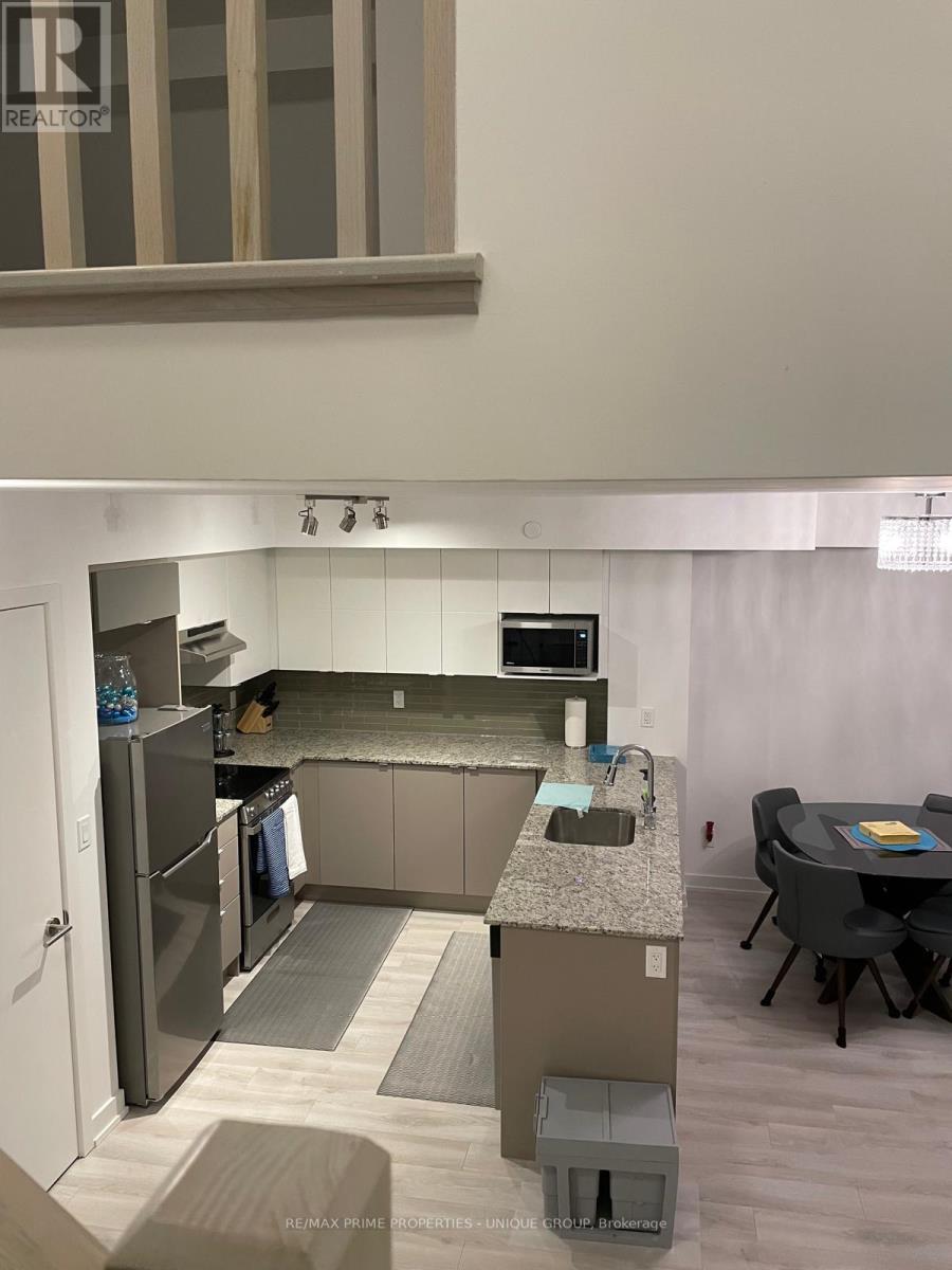 116 Varna Drive, Toronto, Ontario  M6H 0C8 - Photo 12 - C12987652