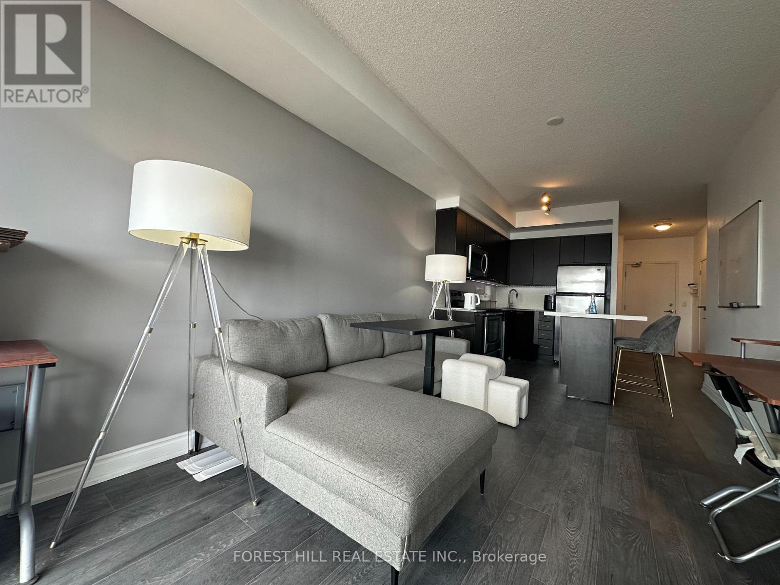 1307 - 15 Bruyeres Mews, Toronto, Ontario  M5V 0A7 - Photo 11 - C12991610