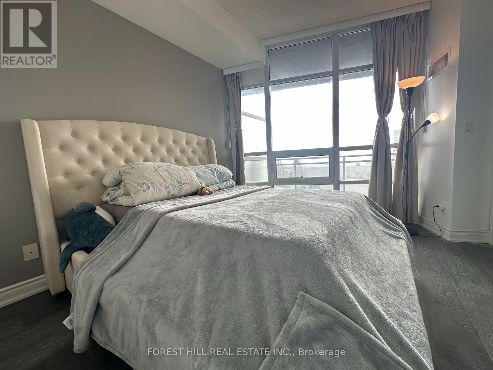 1307 - 15 Bruyeres Mews, Toronto, Ontario  M5V 0A7 - Photo 14 - C12991610