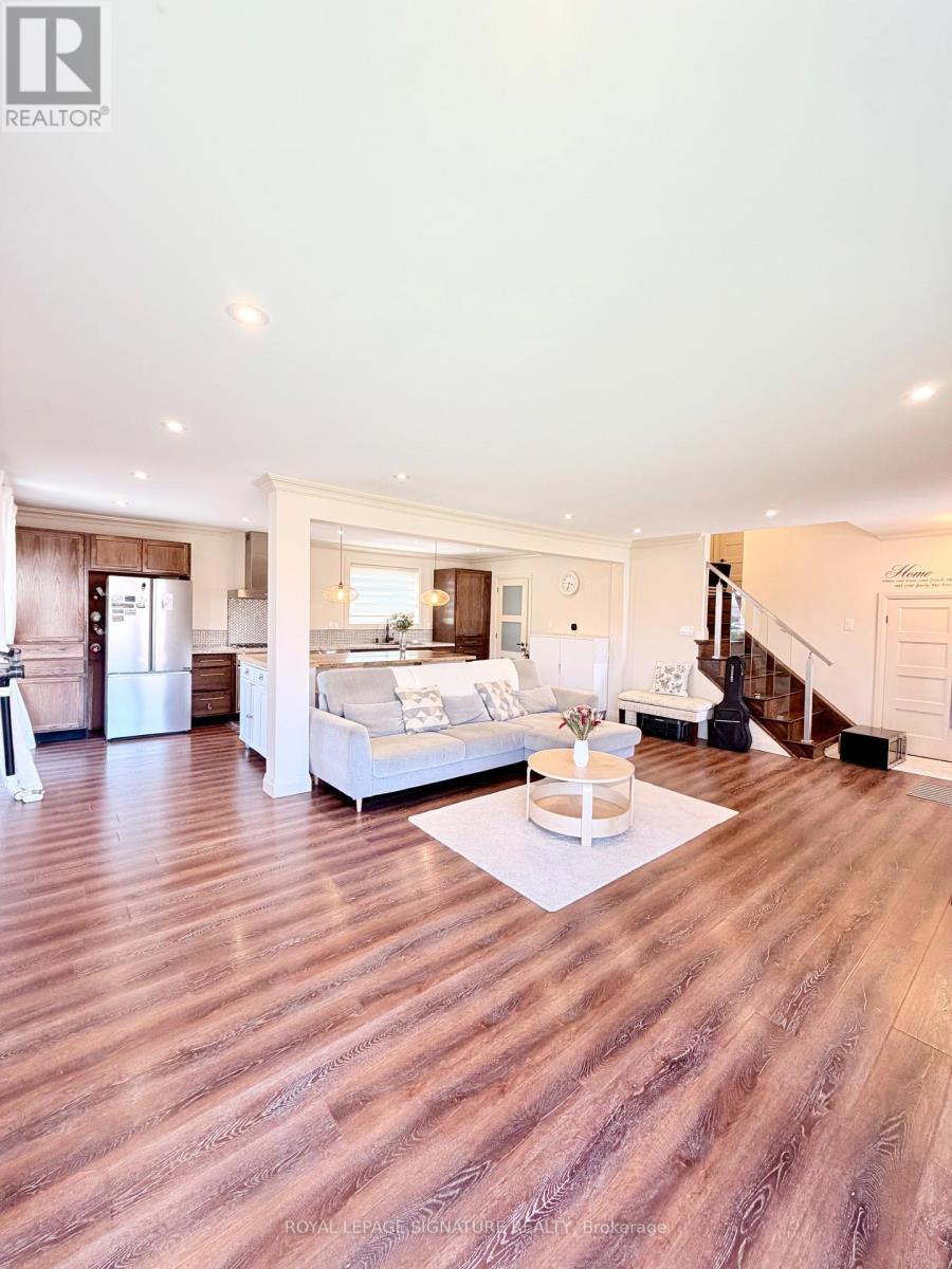 2263 Harcourt Crescent, Mississauga, Ontario  L4Y 1W3 - Photo 7 - W12990034