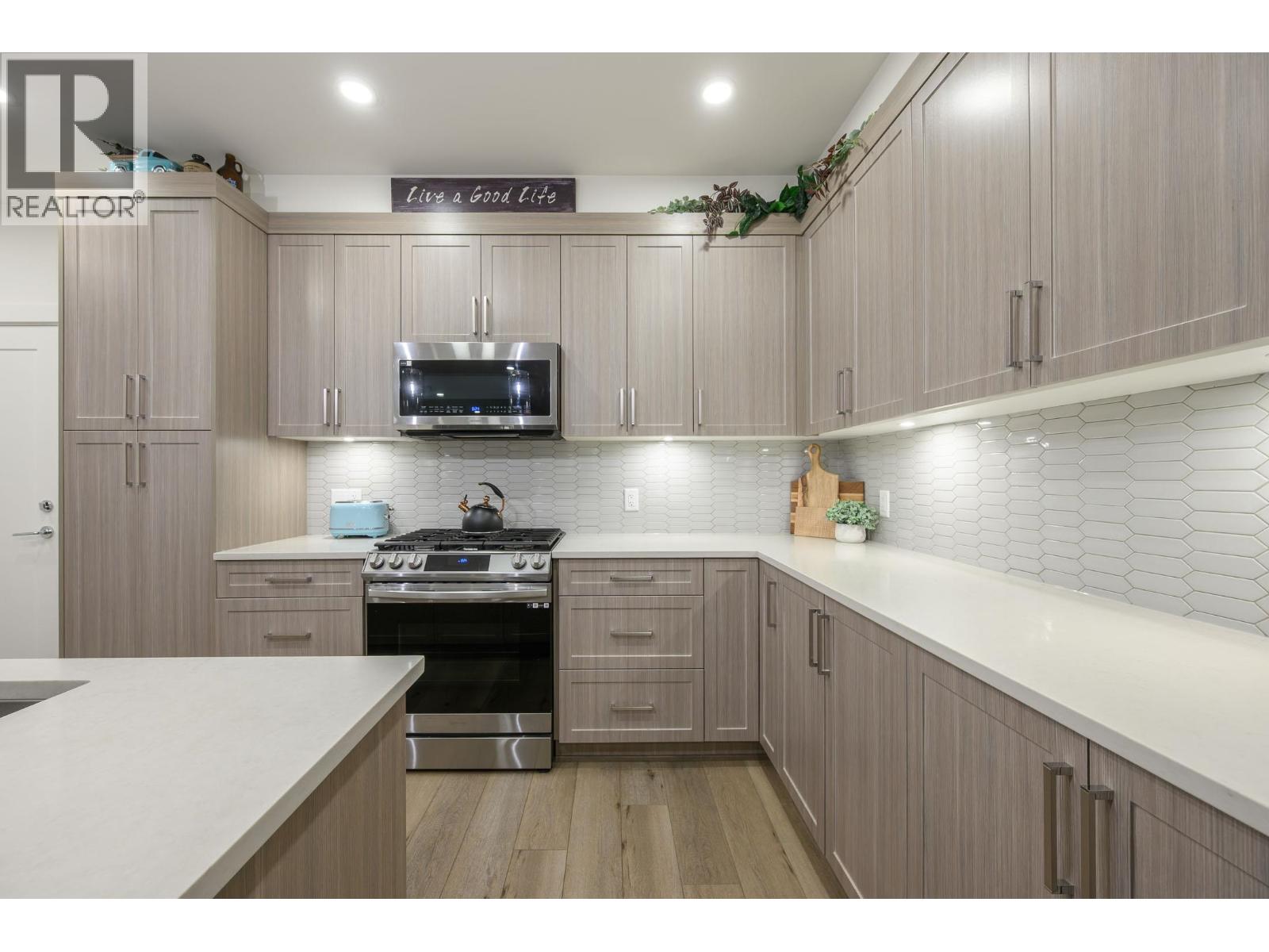 316 22633 Selkirk Avenue, Maple Ridge, British Columbia  V2X 1C7 - Photo 5 - R3110298