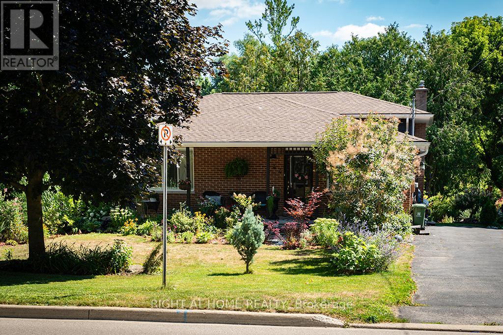 144 Canterbury Street, Ingersoll, Ontario  N5C 1C8 - Photo 4 - X12769098