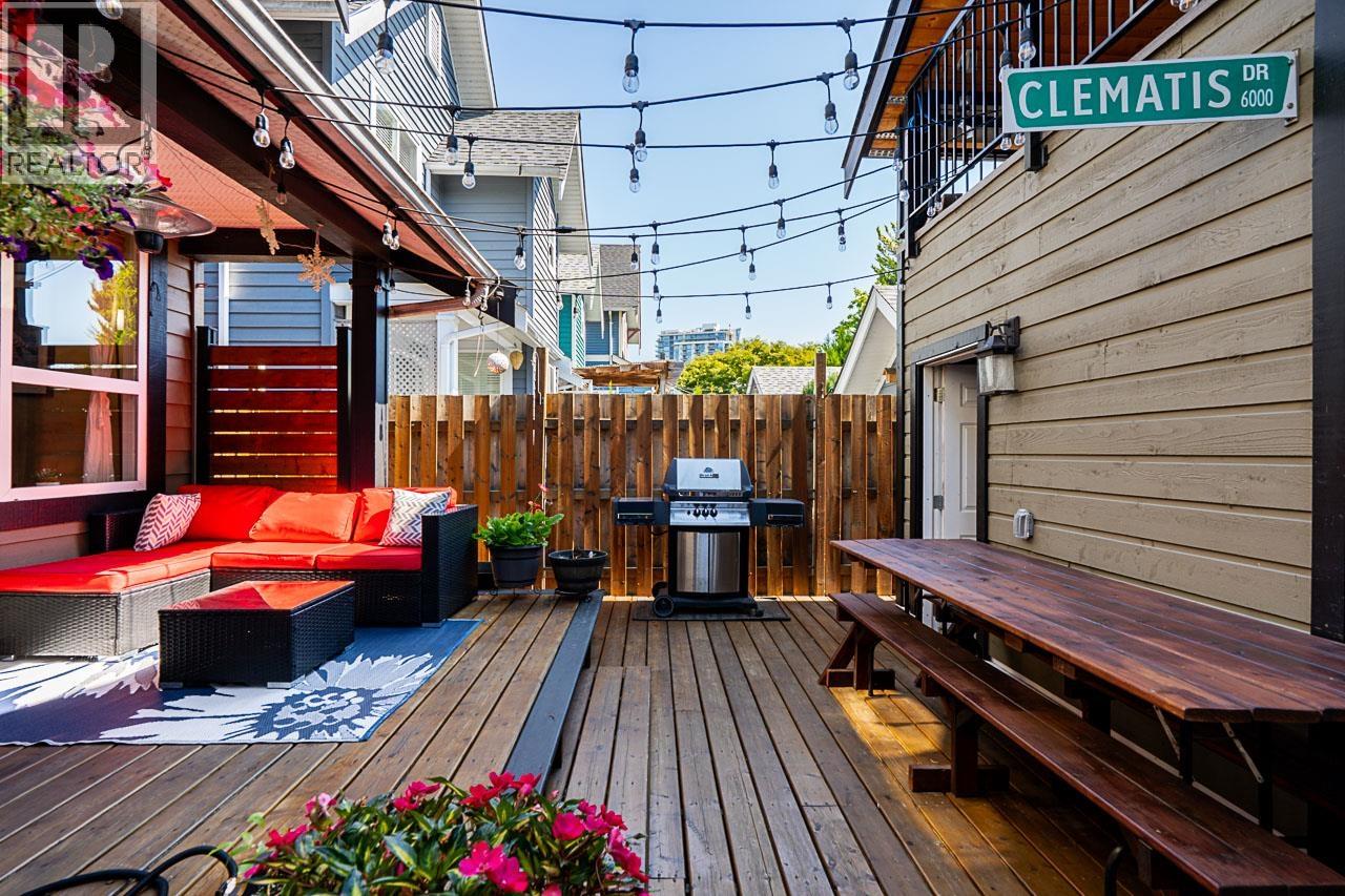 132 STAR CRESCENT, New Westminster, British Columbia