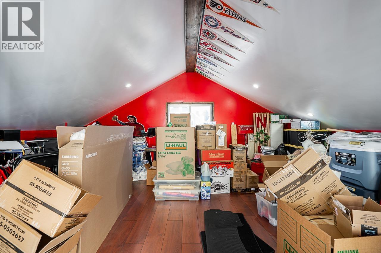 132 Star Crescent, New Westminster, British Columbia  V3M 6X5 - Photo 34 - R3088108