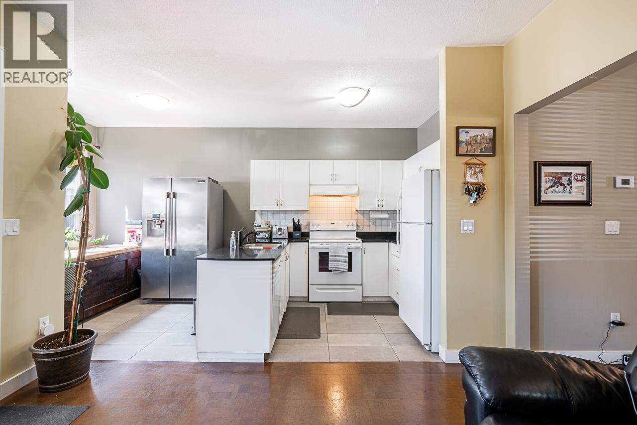 132 Star Crescent, New Westminster, British Columbia  V3M 6X5 - Photo 14 - R3088108