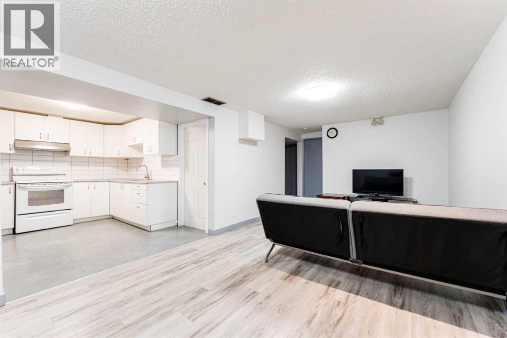 119 Mardale Crescent Ne, Calgary, Alberta  T2A 3V4 - Photo 21 - A2293346