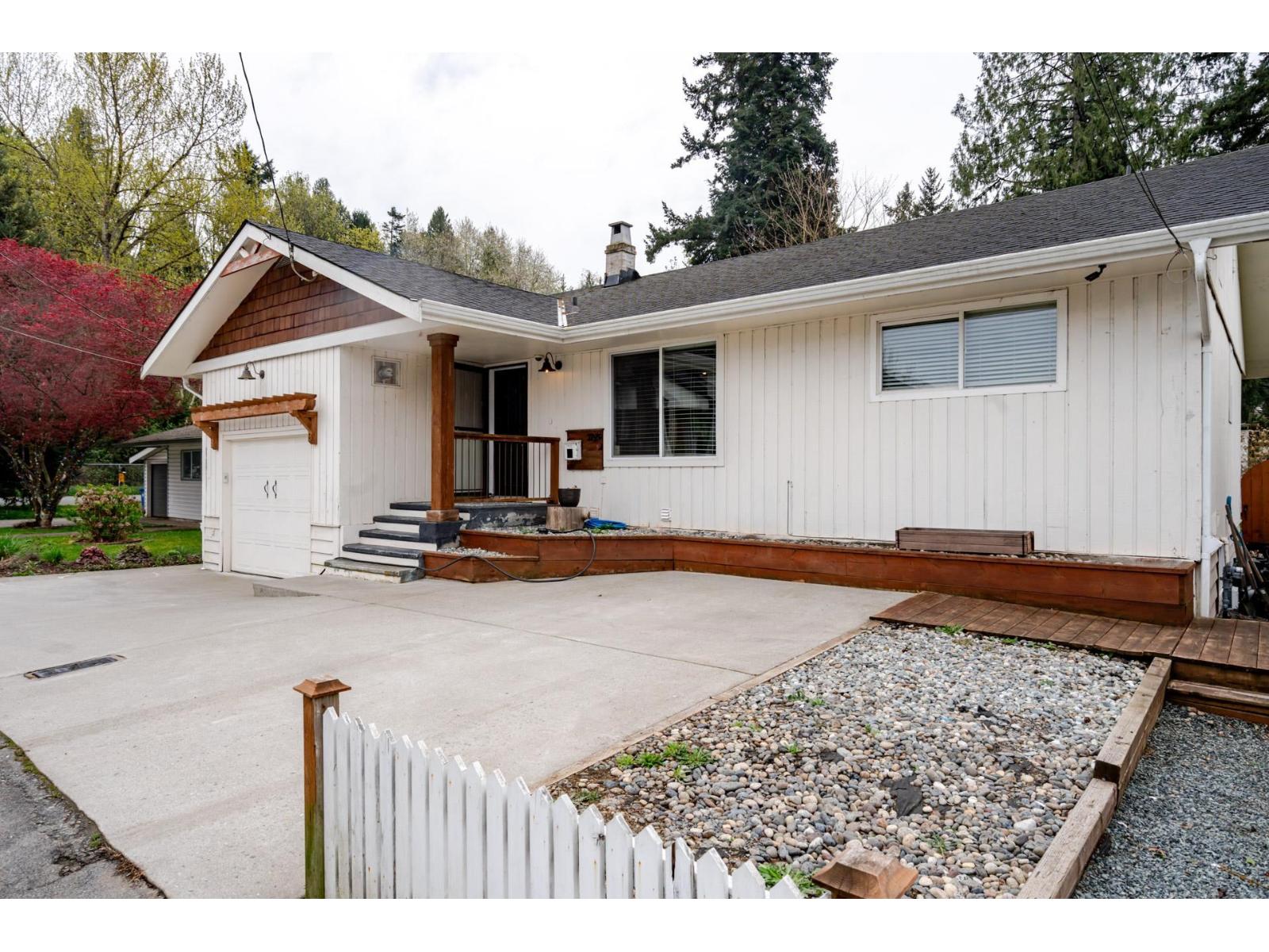 33986 Walnut Avenue, Abbotsford, British Columbia  V2S 2S5 - Photo 3 - R3110367