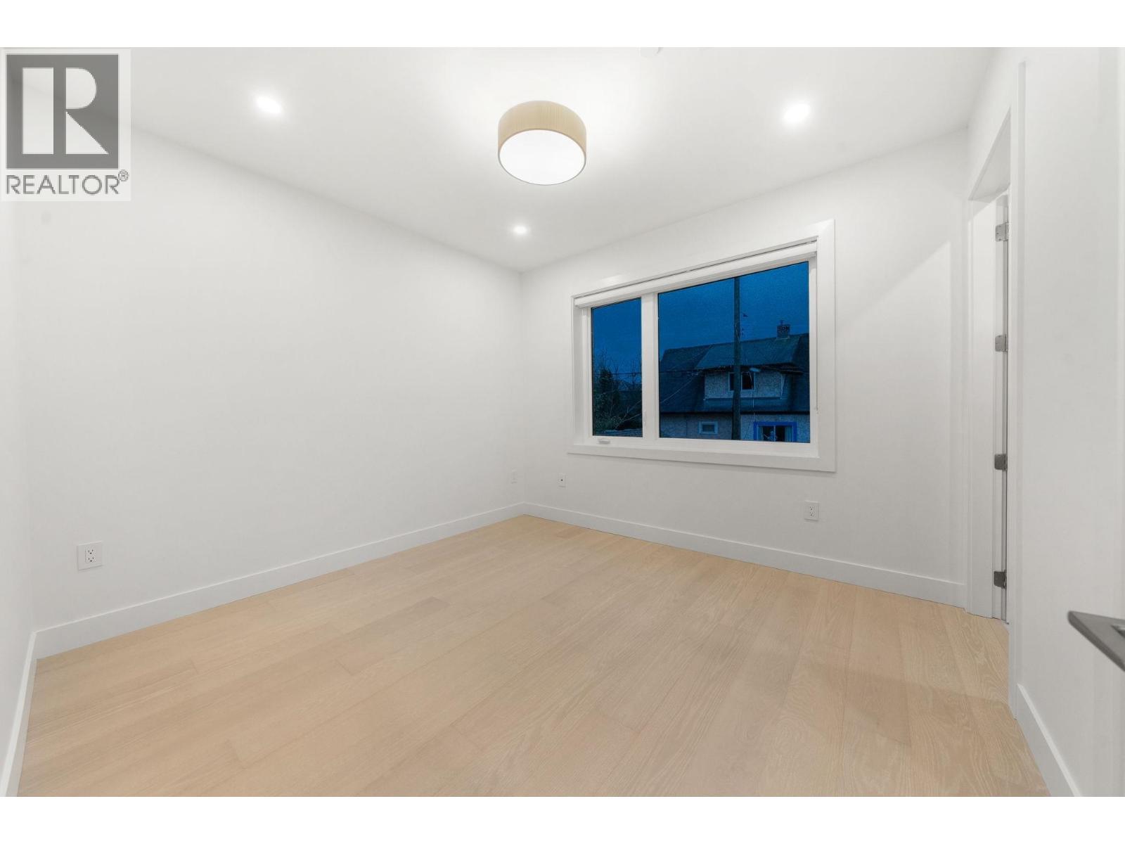 2 1582 E 2nd Avenue, Vancouver, British Columbia  V5N 1C7 - Photo 25 - R3109582