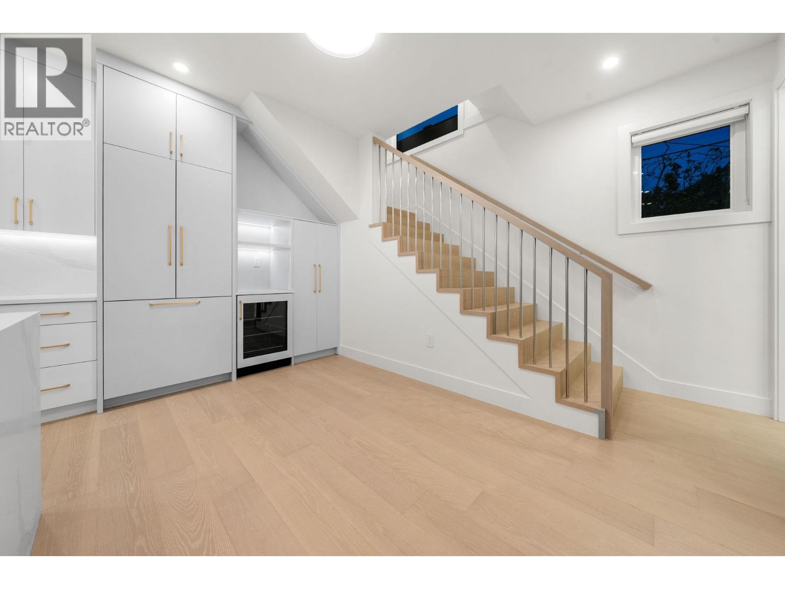 2 1582 E 2nd Avenue, Vancouver, British Columbia  V5N 1C7 - Photo 12 - R3109582