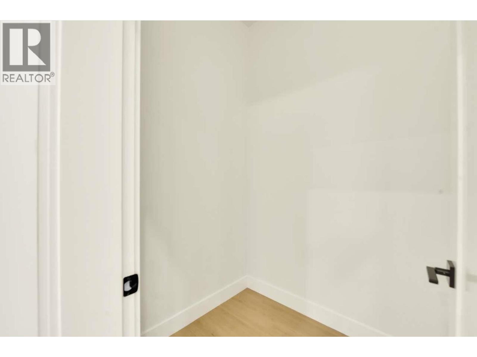 1 1436 E 1st Avenue, Vancouver, British Columbia  V5N 1A3 - Photo 4 - R3109884