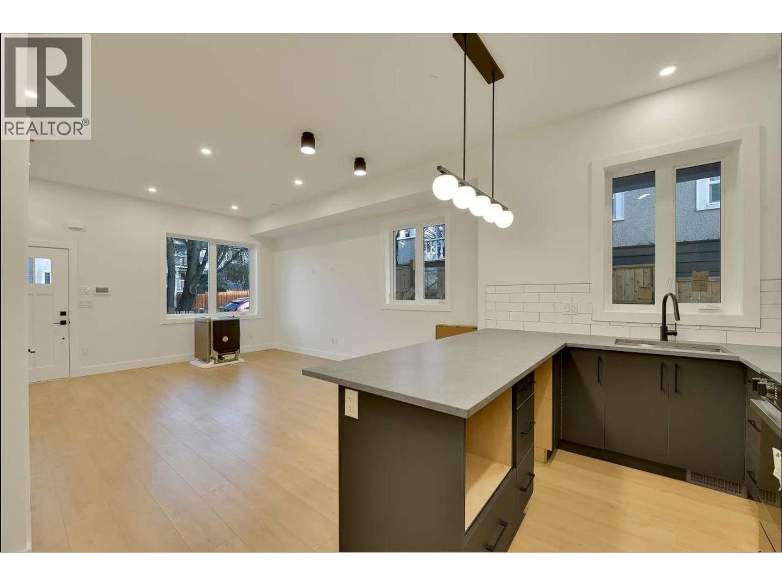 1 1436 E 1st Avenue, Vancouver, British Columbia  V5N 1A3 - Photo 6 - R3109884