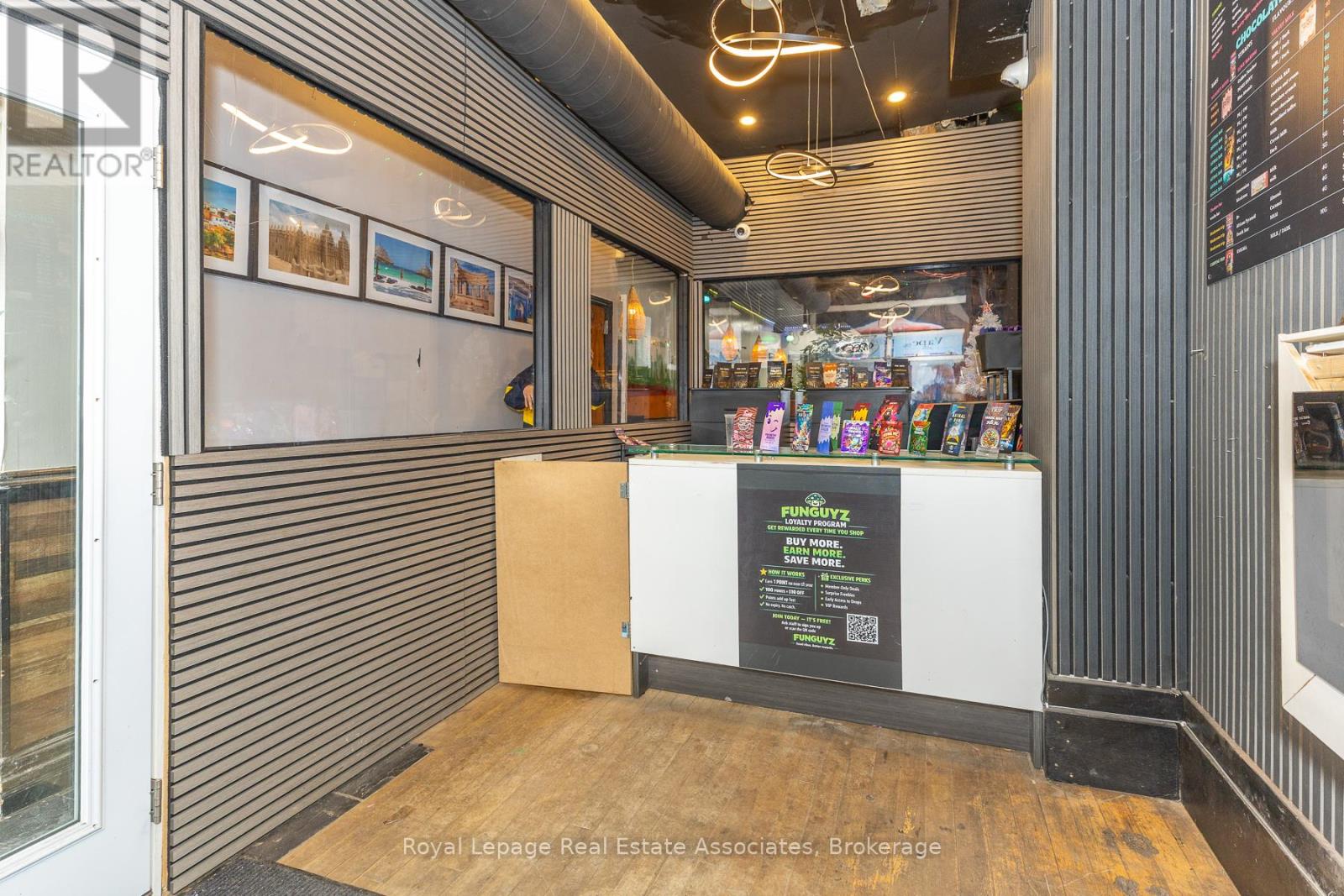 592 Queen Street W, Toronto, Ontario  M6J 1E3 - Photo 5 - C12991956