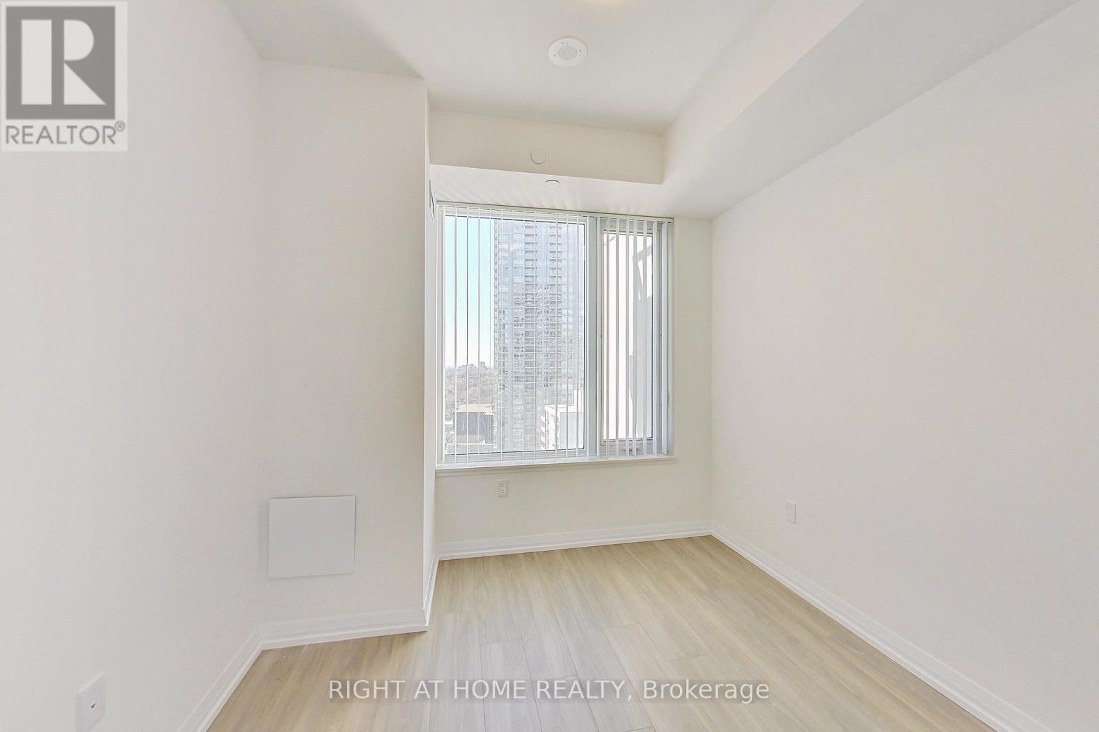 2113 - 50 Dunfield Avenue, Toronto, Ontario  M4S 0E4 - Photo 16 - C12991982