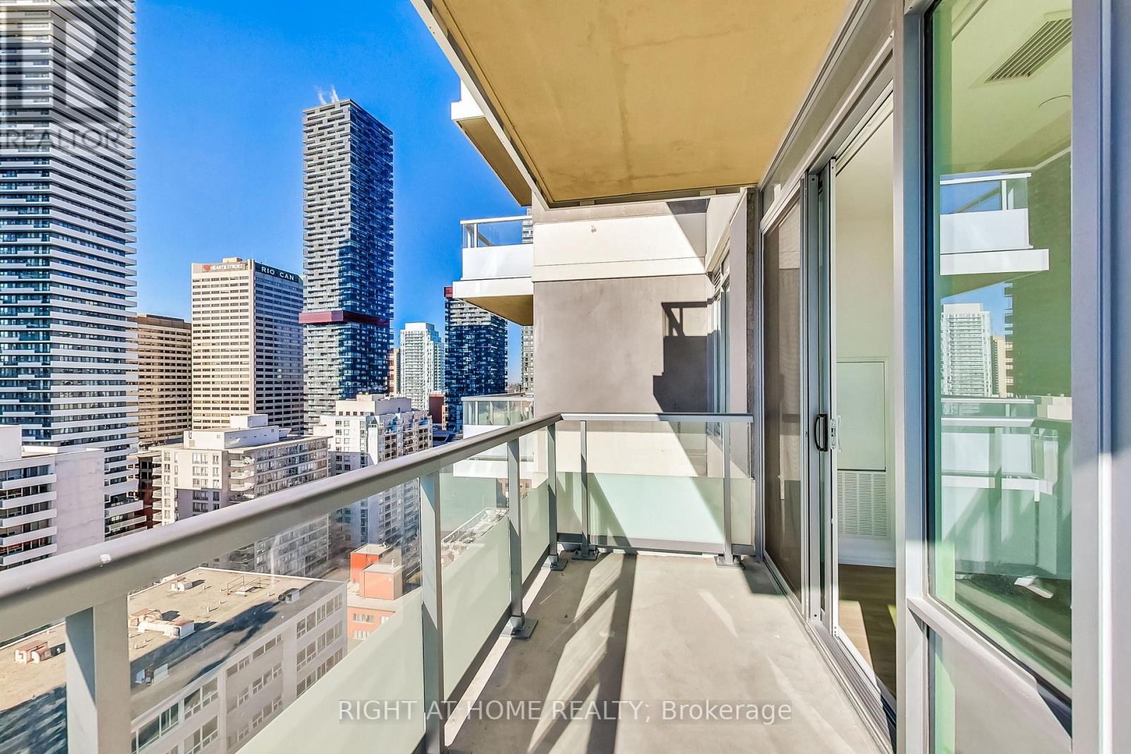 2113 - 50 Dunfield Avenue, Toronto, Ontario  M4S 0E4 - Photo 28 - C12991982