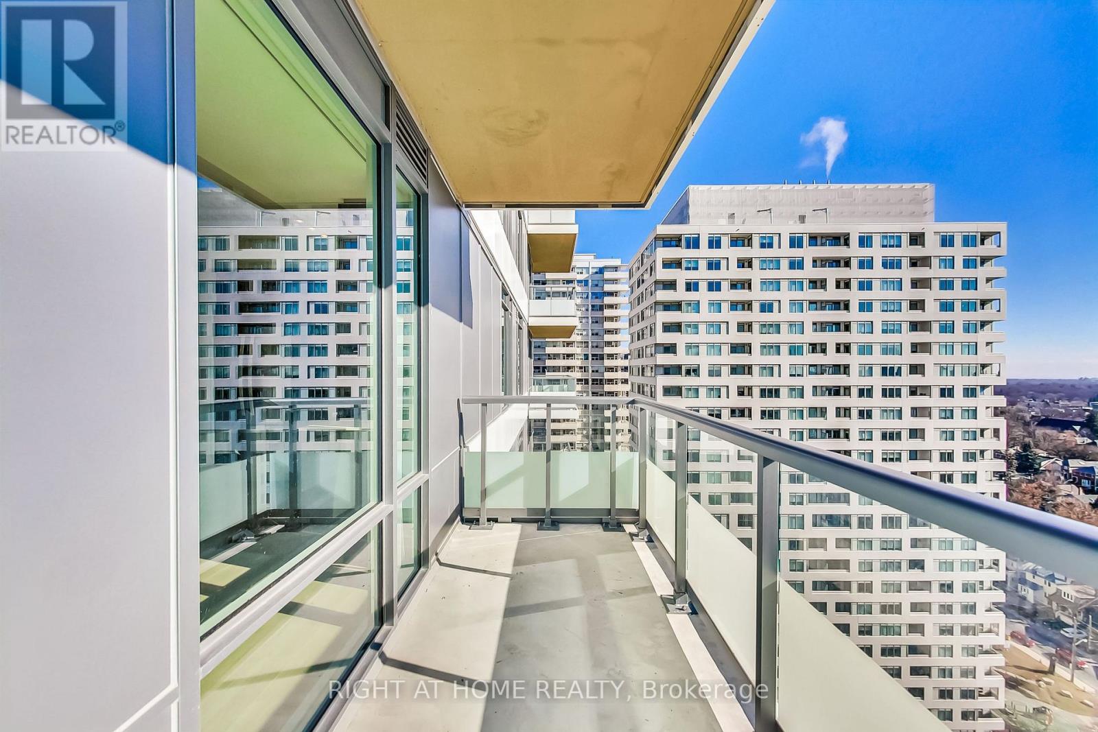 2113 - 50 Dunfield Avenue, Toronto, Ontario  M4S 0E4 - Photo 29 - C12991982