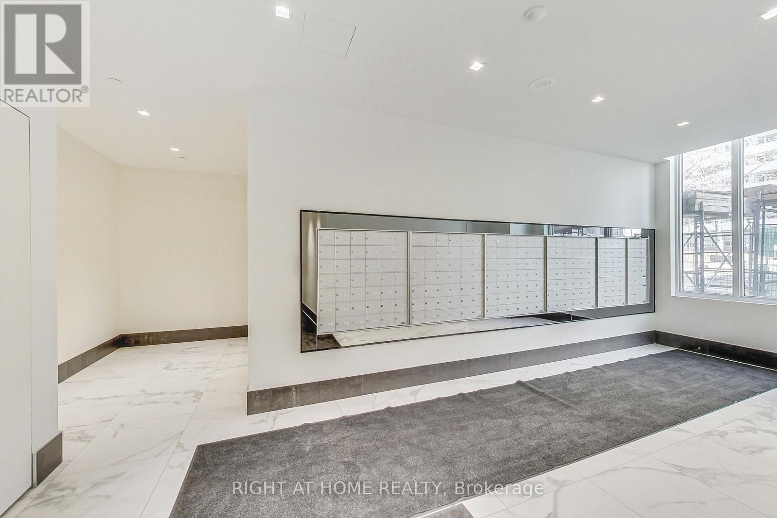 2113 - 50 Dunfield Avenue, Toronto, Ontario  M4S 0E4 - Photo 6 - C12991982