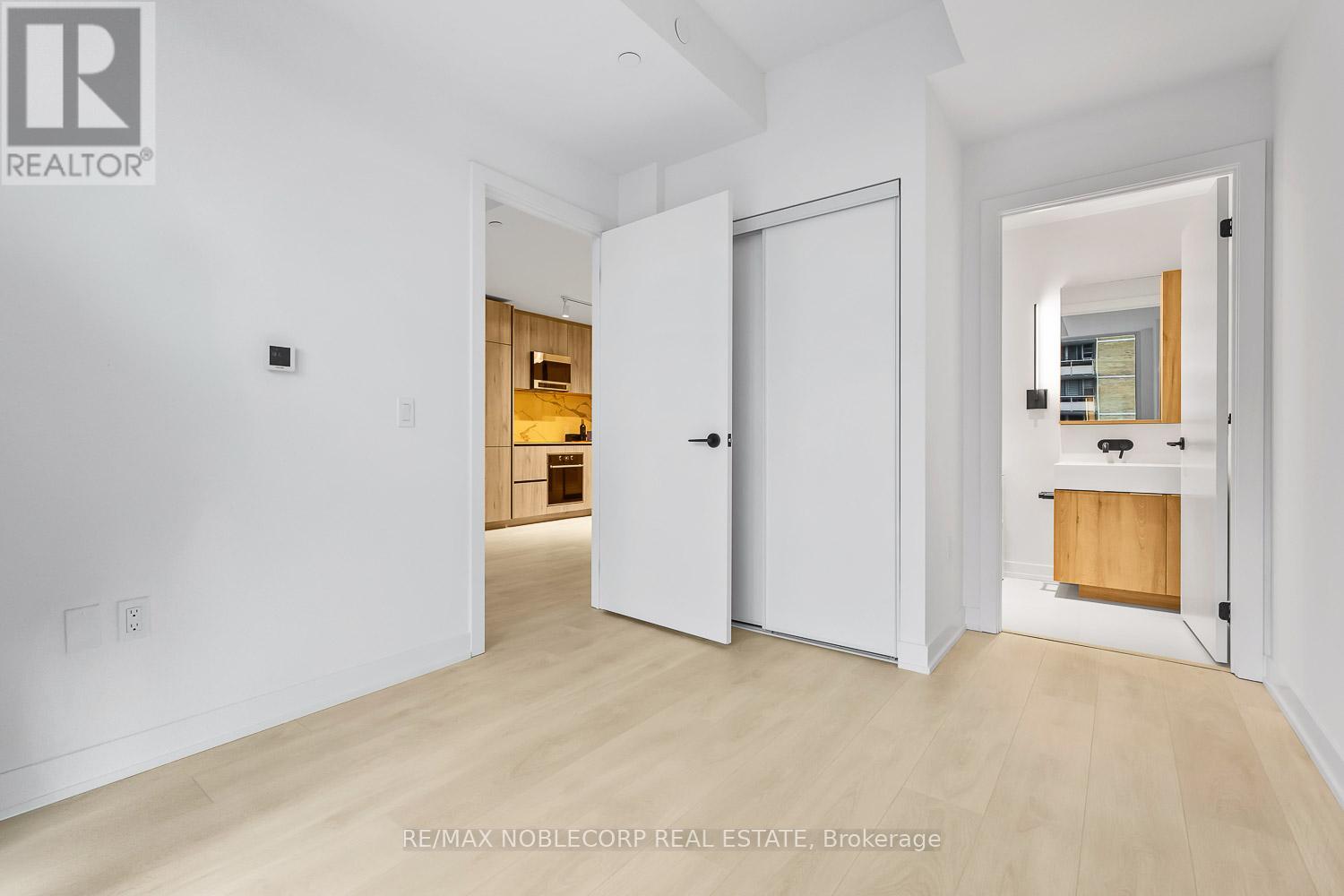 814 - 127 Broadway Avenue S, Toronto, Ontario  M4P 1V4 - Photo 22 - C12991998