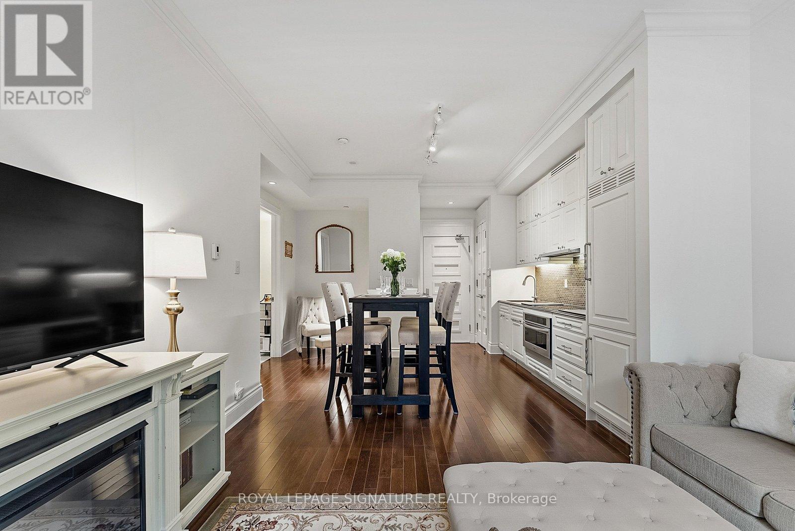 339 - 22 Leader Lane, Toronto, Ontario  M5E 0B2 - Photo 13 - C12992046