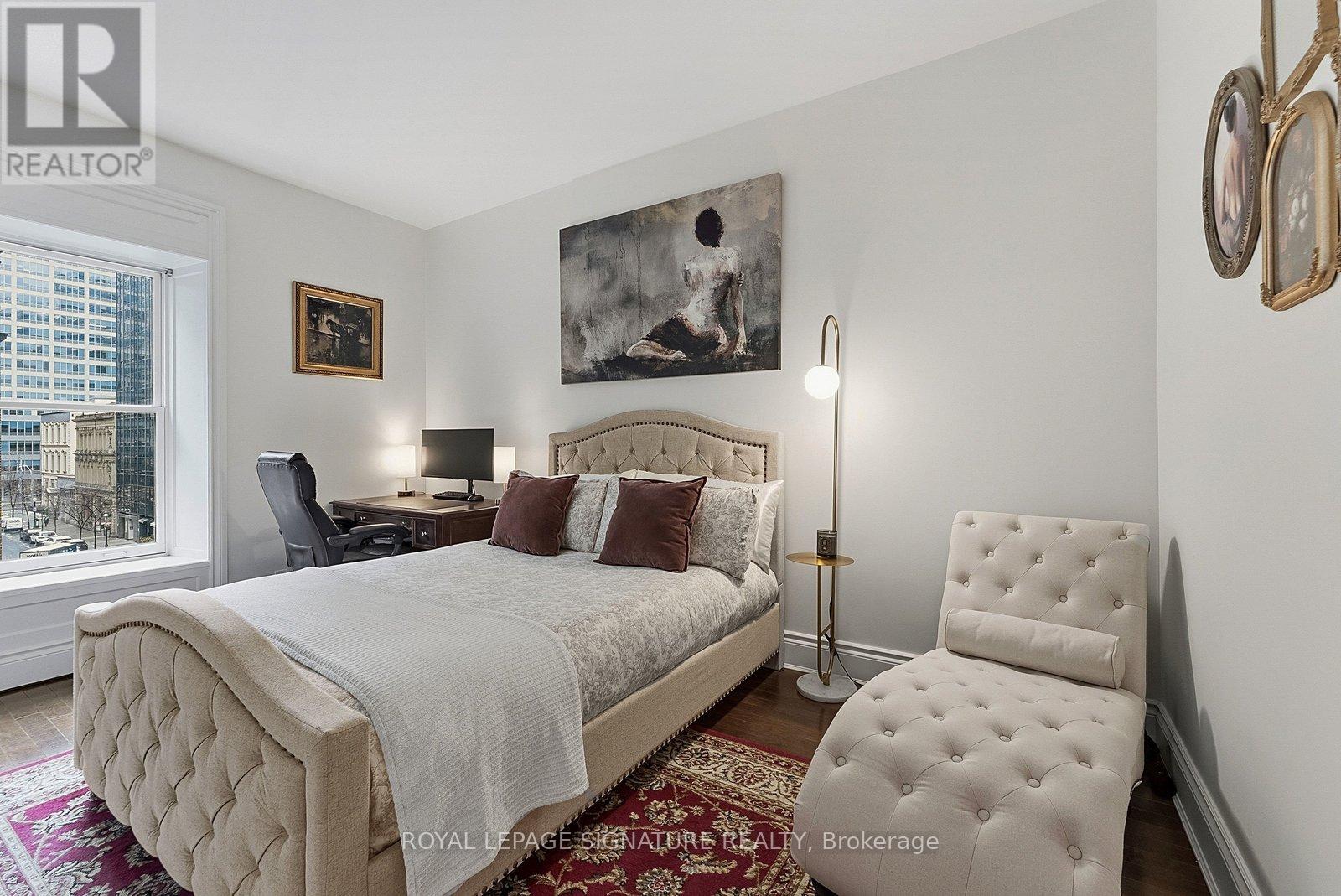 339 - 22 Leader Lane, Toronto, Ontario  M5E 0B2 - Photo 16 - C12992046