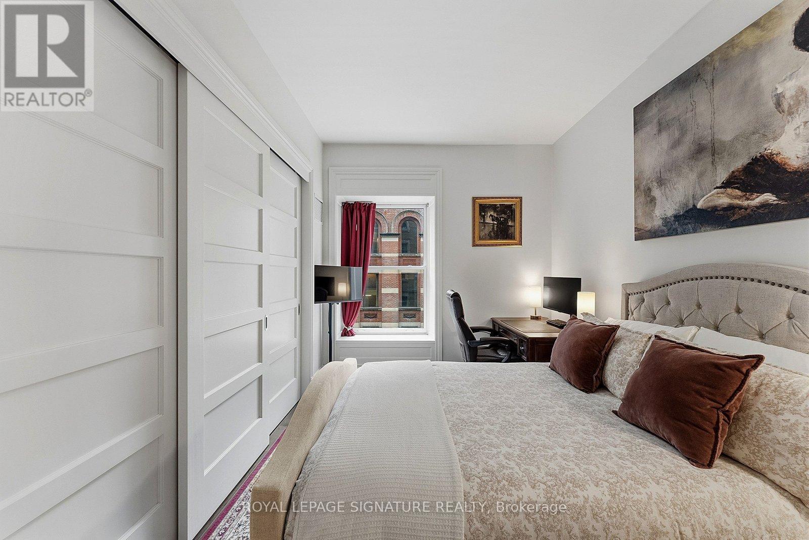 339 - 22 Leader Lane, Toronto, Ontario  M5E 0B2 - Photo 18 - C12992046