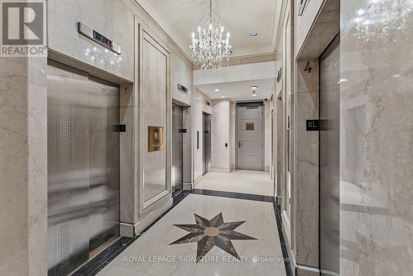 339 - 22 Leader Lane, Toronto, Ontario  M5E 0B2 - Photo 36 - C12992046