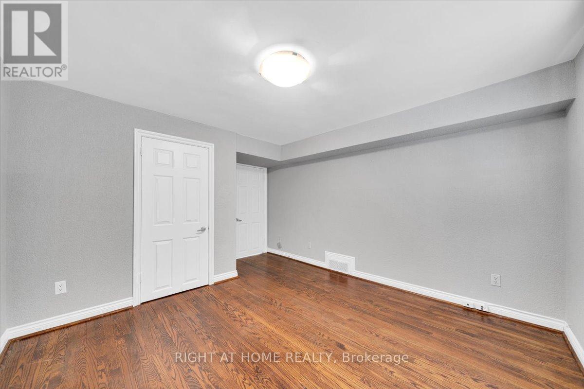 23 Christine Crescent, Toronto, Ontario  M2R 1A4 - Photo 29 - C12992086