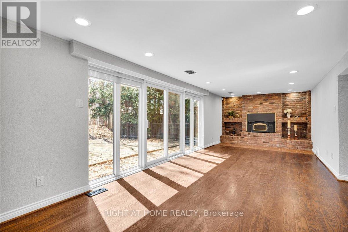 23 Christine Crescent, Toronto, Ontario  M2R 1A4 - Photo 34 - C12992086