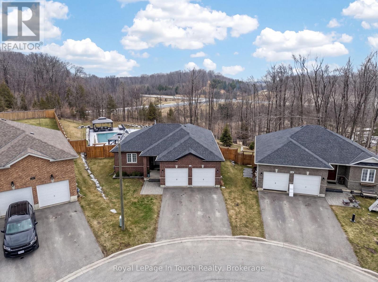 55 Hunter Avenue, Tay, Ontario  L0K 2A0 - Photo 34 - S12991688