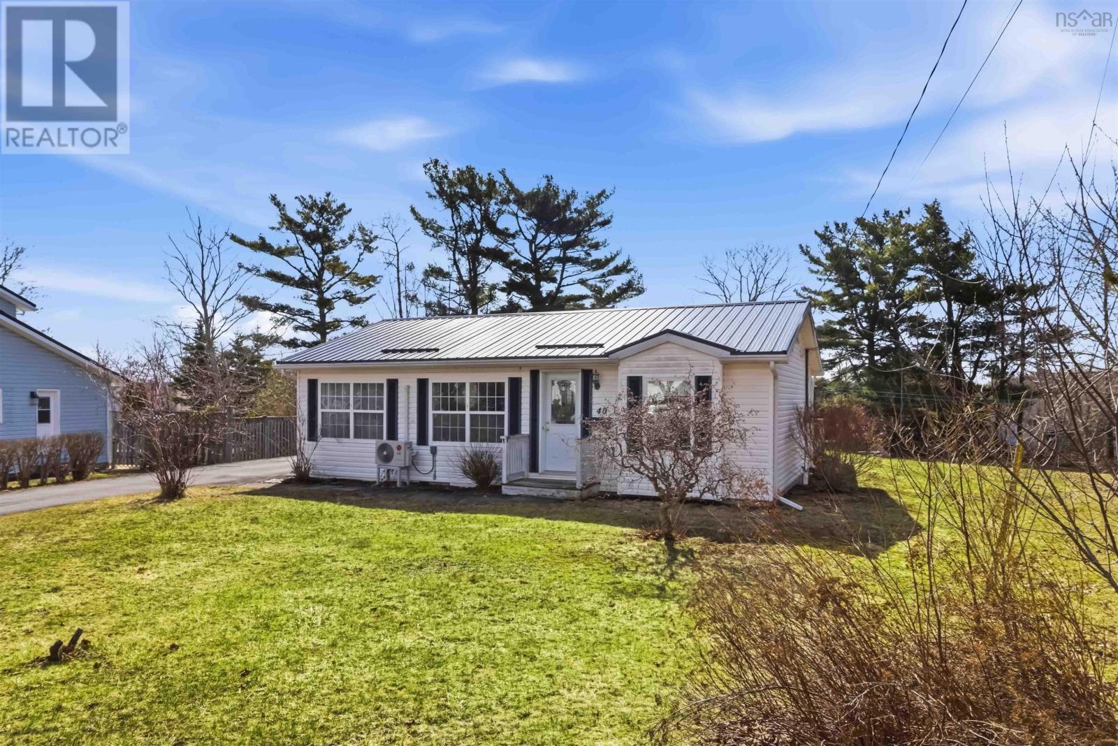 40 Cherry Lane, Bridgewater, Nova Scotia  B4V 3S3 - Photo 4 - 202607227