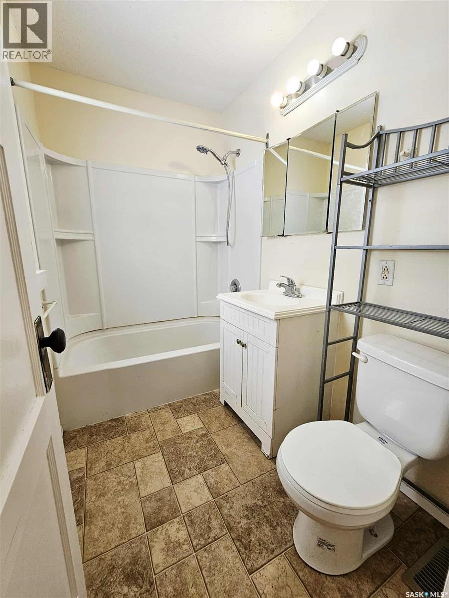 155 Peaker Avenue, Yorkton, Saskatchewan  S3N 1S6 - Photo 11 - SK032746