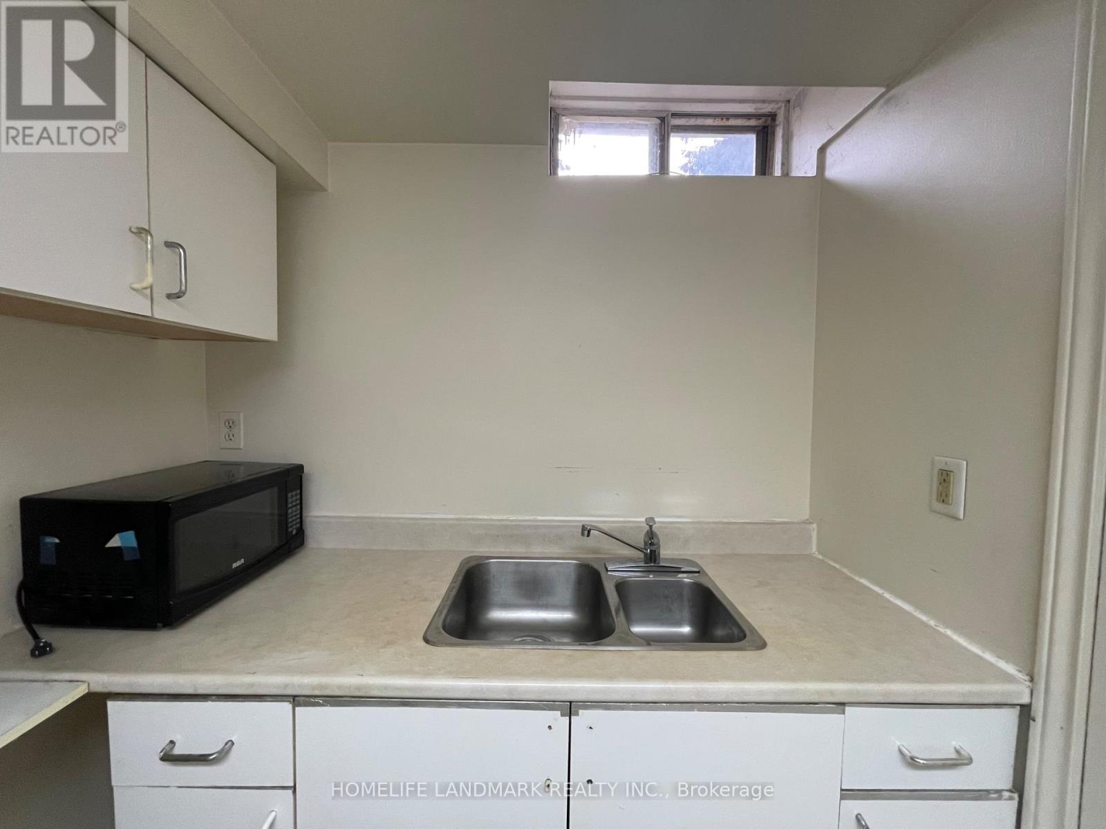 Bsmt - 90 Crittenden Square, Toronto, Ontario  M1B 1V1 - Photo 10 - E12992062