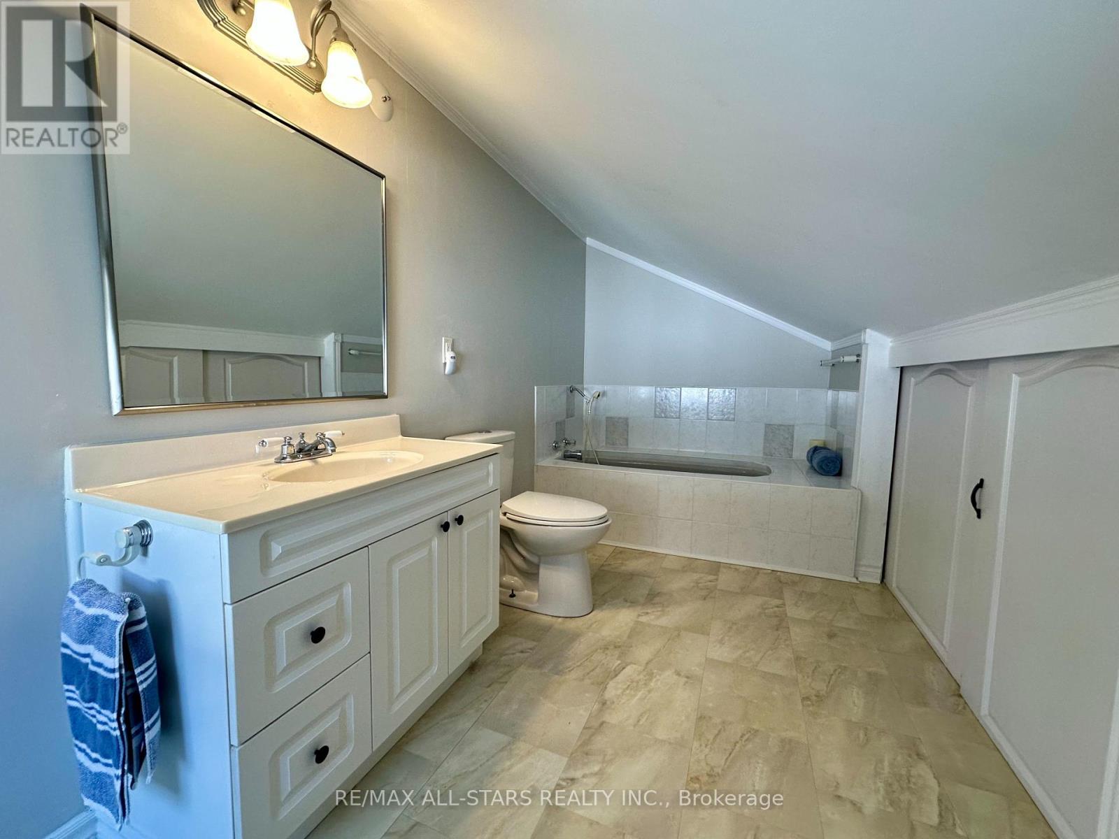 398 Edwina Drive, Trent Lakes, Ontario  K0M 1A0 - Photo 38 - X12862168