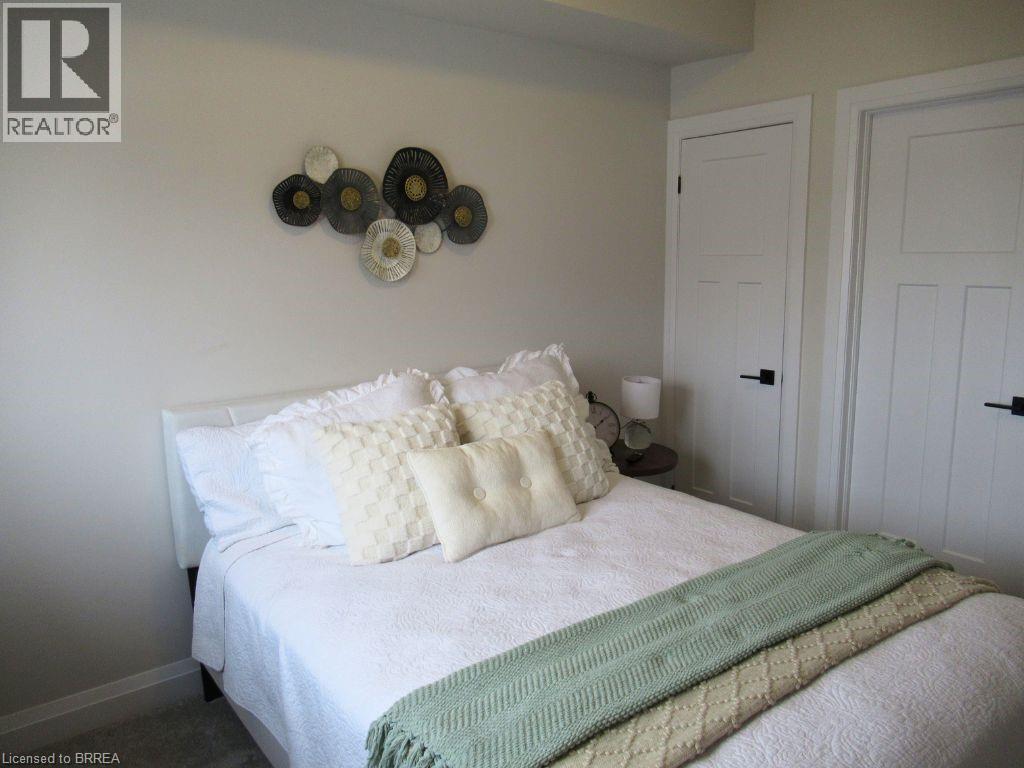 677 Park Road N Unit# 18, Brantford, Ontario  N3R 0C2 - Photo 10 - 40795897